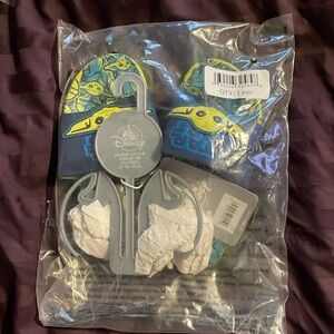 Baby Yoda slide size 9/10 brand new